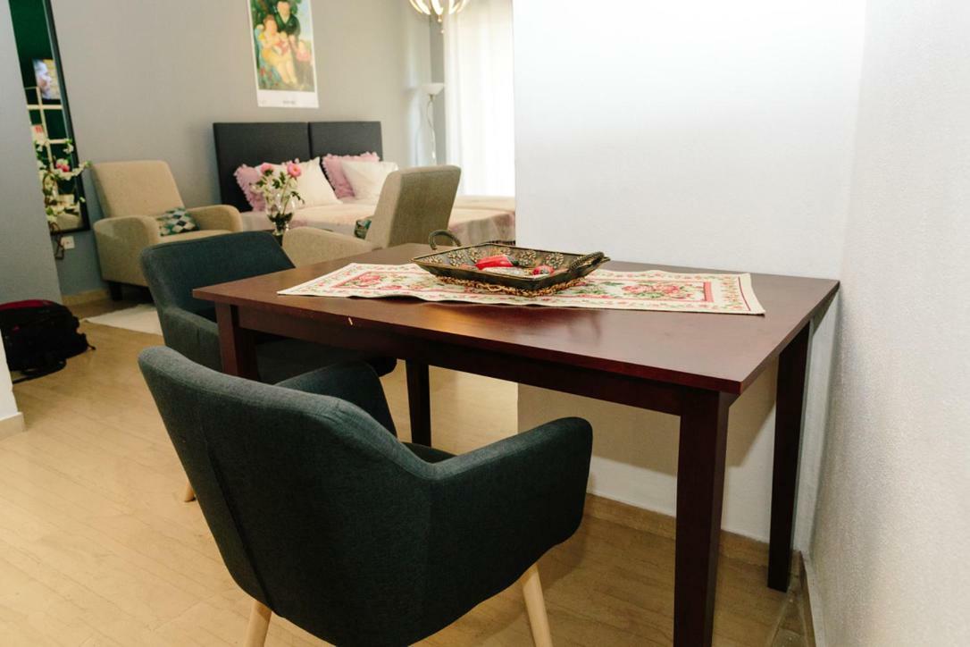 Cosy Downtown Studio - Suite Komotiní Extérieur photo