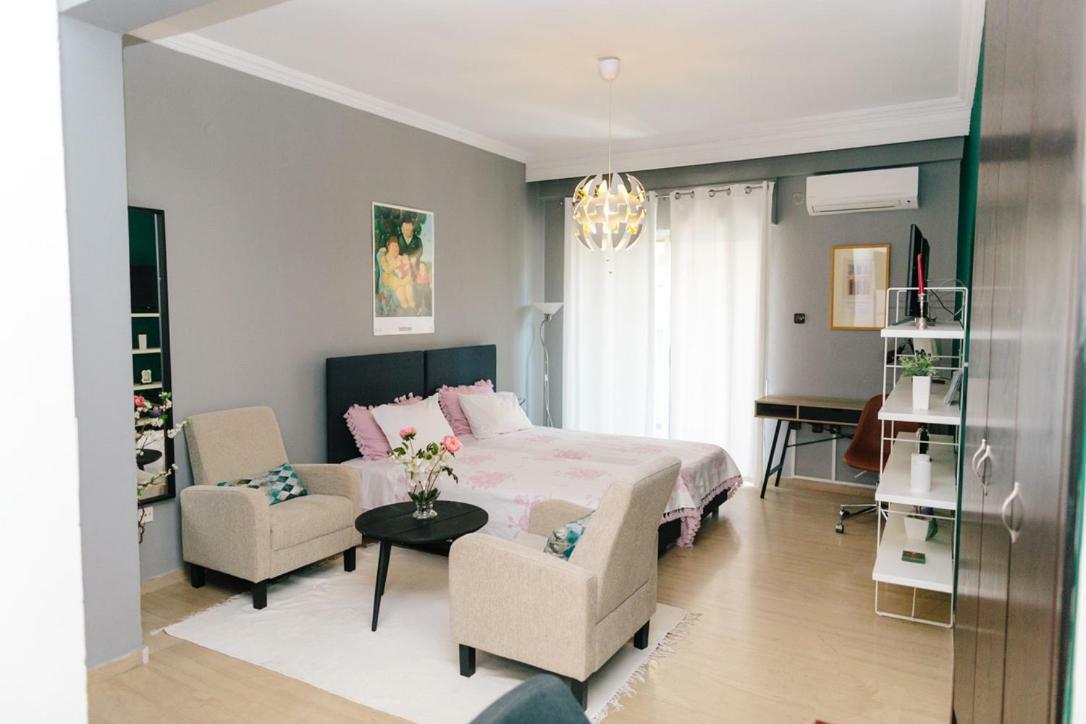 Cosy Downtown Studio - Suite Komotiní Extérieur photo